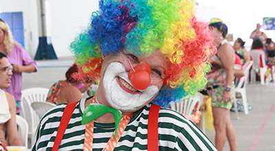 Baile de carnaval agita Vila Olímpica de Honório