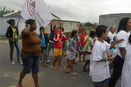 Iniciativa do Projeto PAIS, o CEA - Centro de Estudos Alternantivos, participou da Passeata do Meio Ambiente.