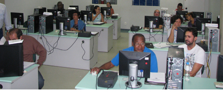 Projeto que visa à inclusão digital certifica empreendedores da economia solidária