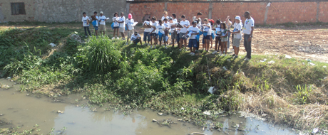 Bairro Educador promove caminhada de conscientização ambiental