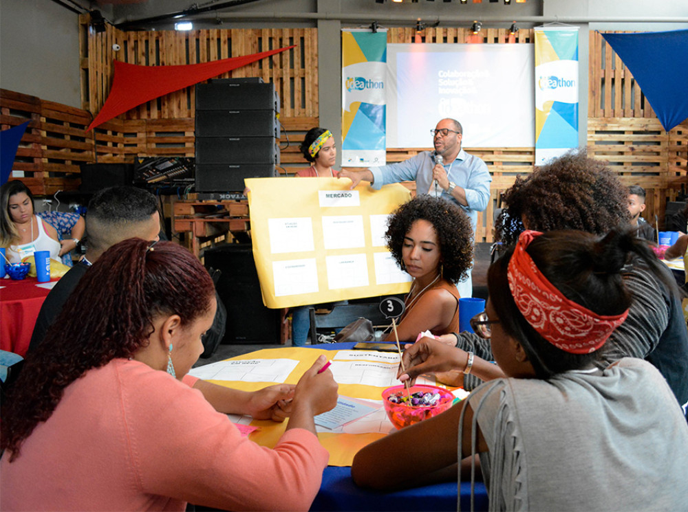 Ideathon desafia jovens a criarem soluções inovadoras