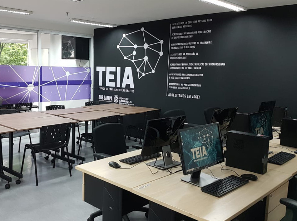 Coworking público e gratuito TEIA Centro inicia atividades